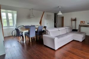 Appartements 65m very bright and very quiet -near the center : photos des chambres