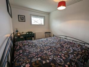 Maisons de vacances Gite La Rochefoucauld-en-Angoumois, 2 pieces, 4 personnes - FR-1-653-232 : photos des chambres