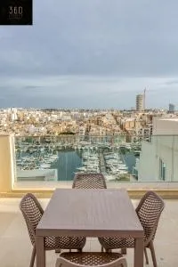 Stunning 2BR penthouse with beautiful harbour view BY 360 Estates - Pieta