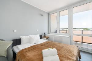 Comfy & Sunny Apartments Głogowska by Renters
