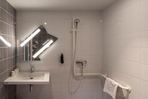 Hotels ibis budget Saint-Etienne Centre Gare Chateaucreux : photos des chambres