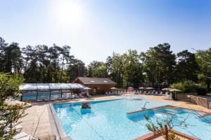 Camping La Pinède