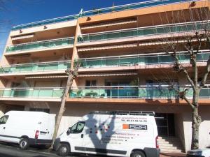 Studio en Centre-Ville dArcachon avec Balcon, Parking Privé et Wi-Fi, à 300m de la Plage - FR-1-374-28