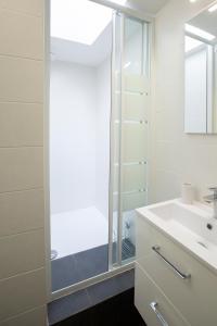 Appartements Modern apartement in the city center. : photos des chambres
