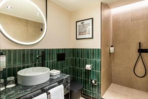 Hotels Le Parchamp, a Tribute Portfolio Hotel, Paris Boulogne : photos des chambres