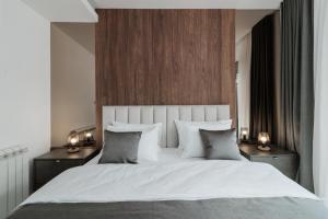 Villa Garden with Private Outdoor Pool