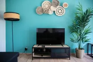 Overlord HQ - 蒙特马丁恩格莱恩