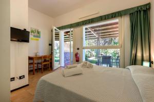 Studio with Garden View room in Residence Le Vele