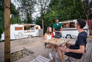 Campings Huttopia Lac d'Aiguebelette : photos des chambres