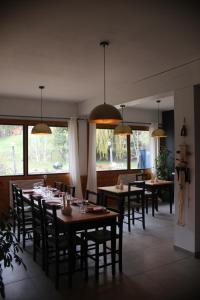 Appartements Maison L'Aiguille - Deux gites et chambres d'hotes au pied de la montagne a la station de Laye : photos des chambres