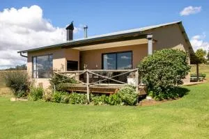 Granny Smith Cottage - Sani Pass