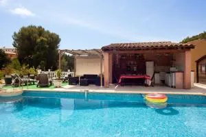 Appartement Avec Piscine Et Cuisine - La Bédoule