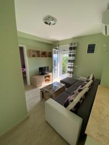 Apartments Klikovac Liman II