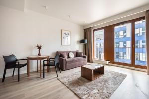 Magazynowa Classy Apartment by BookingHost