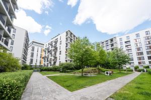 Magazynowa Classy Apartment by BookingHost