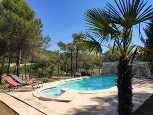 Maisons d'hotes La Tourelle Suite Cosy entre vignoble aixois et Luberon : photos des chambres