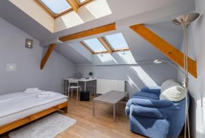 Flat With Cosy Attic - Castle Round the Corner