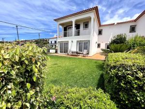 Casa Darcey by Your Madeira Rentals