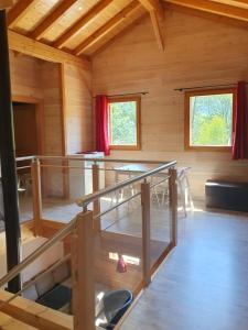 Chalets CHALET DES CHARBONNIERS AVEC ETANG : photos des chambres