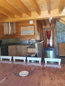 Chalets CHALET DES CHARBONNIERS AVEC ETANG : photos des chambres