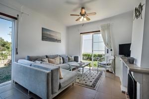 Casa Alto do Perogil Tavira-3 bedroom house with pool & free wifi