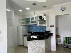 FLAT BOULEVARD RIVIERA COM AR A 150 m DA PRAIA ! DISPONÍVEL de 23 a 26 de Jan de 2026 ! Aproveite !