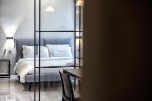 New & Bright Balcony Flat by Central Station