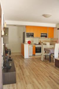 Zsh Apartment