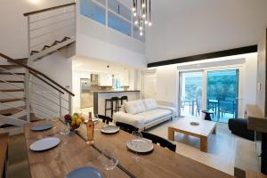 Moly - Luxury Villa with Heated Private Pool