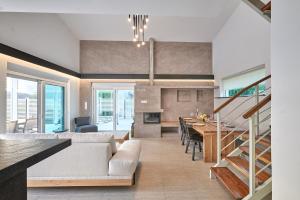 Moly - Luxury Villa with Heated Private Pool