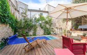 Maisons de vacances Nice Home In Montbazin With Outdoor Swimming Pool, Wifi And 2 Bedrooms : photos des chambres