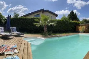 Villa calme & confort, Piscine, Jardin, Parking - 伊斯内斯