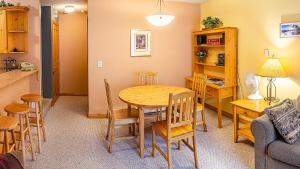 Crystal Forest #04 By Bear Country