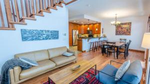 Woodhaven #11 by Bear Country