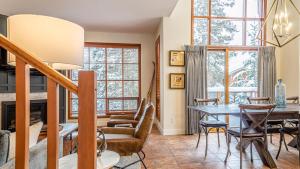 Trails Edge #25 By Bear Country