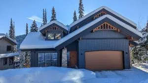 On the Run Chalet by Bear Country - Clearwater