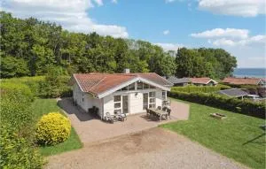 3 Bedroom Nice Home In Sjølund - Sjølund