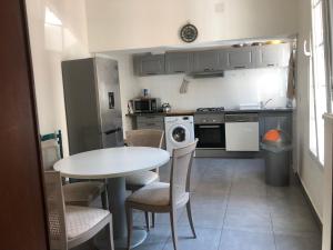 Appartements Metz-sud - Appartement 120 m2 dans maison du XVIII - Jouy aux Arches entre Nancy et Luxembourg - Proximite toutes commodites : photos des chambres