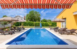 3 Bedroom Stunning Home In Labin