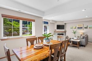 Romanna's all-season getaway at Icicle Village with pool and hot tub - 4hvězdičkové hotely ve městě Leavenworth