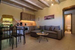 Effrosini Traditional Home