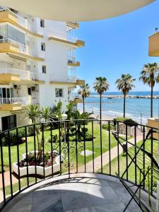 Marbella del Mar III Seafront by EaW Homes