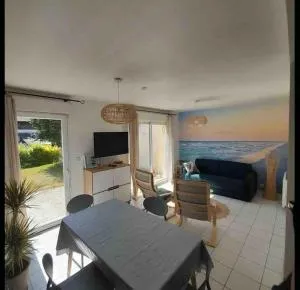 Jolie maison avec jardin - Ла-Ривьер-Сен-Совёр