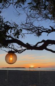 Villa moderne à 5 min de la plage avec jardin et 3 salons