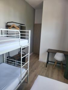 Rooms4Rest Wiertnicza - Private rooms for tourists