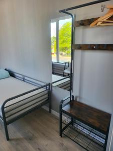 Rooms4Rest Wiertnicza - Private rooms for tourists