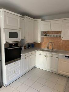 Appartements Superbe logement familiale, 4 chambres et 4 Sdb : photos des chambres