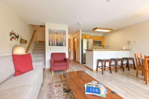 River Mountain Lodge Galena Gulch Condo: Ski-In, Downtown Breck