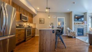 Echo Landing #05 by Bear Country