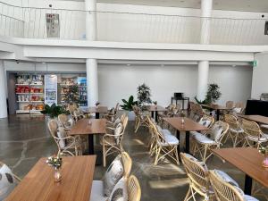 Crest72 Hotel
